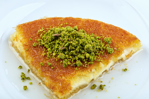 Turkish Traditional dessert kunefe – KADAYIF