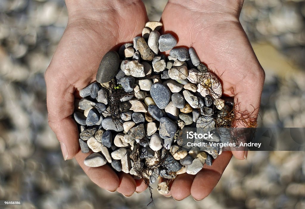 Камни в руки - Стоковые фото Абстрактный роялти-фри