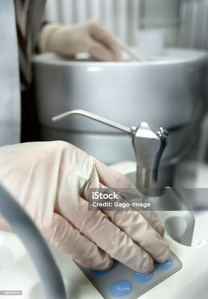 Dentista as mãos - Foto de stock de Ferramenta de trabalho royalty-free