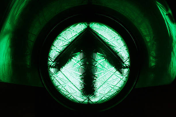 go straight upwards  green light stoplight photos stock pictures, royalty-free photos & images