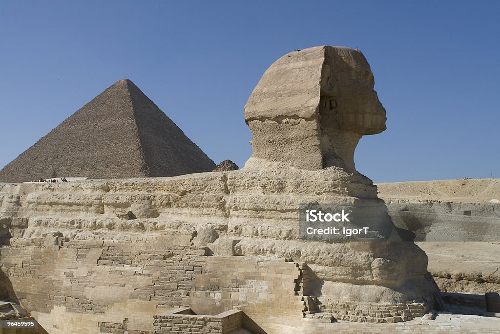 Esfinge y las Pirámides - Foto de stock de Antiguo libre de derechos
