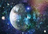raum-viele-lichtjahre-weit-weg-von-der-erde-elemente-dieses-bildes-eingerichtet-von-der-nasa.jpg?b=1&s=170x170&k=20&c=jT6ht-Ege2w_wceExmW1wG8fpR8tDB7cbIJeY0Y_eds=