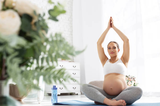 istock Inspired pregnant woman preparing for birth 964762792
