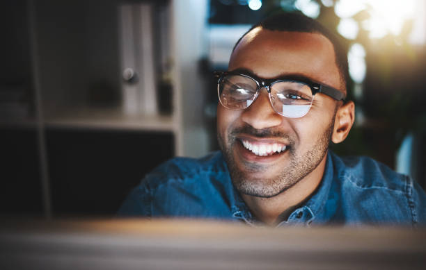 istock The best ideas come to him closer to the deadline 964894258