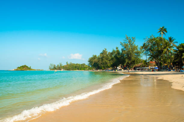 istock Tropical Choeng Mon Beach, Koh Samui, Thailand 964924856