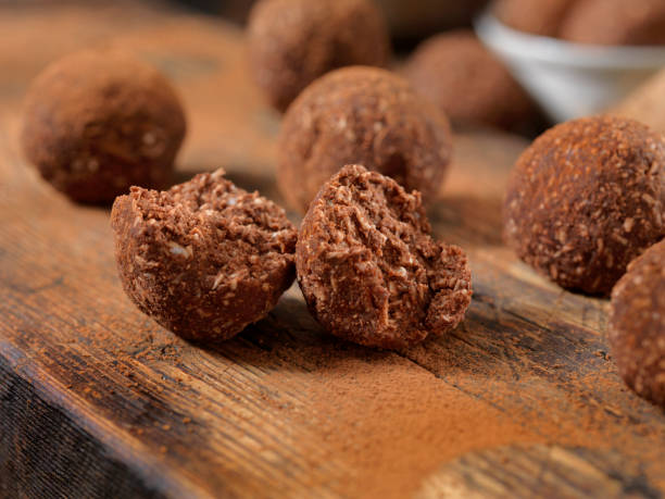 istock Gluten Free, Cocoa and Coconut Energy Bites 964958916