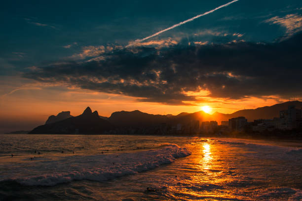 istock Beautiful Sunset View in Rio de Janeiro at Ipanema Beach 964990134