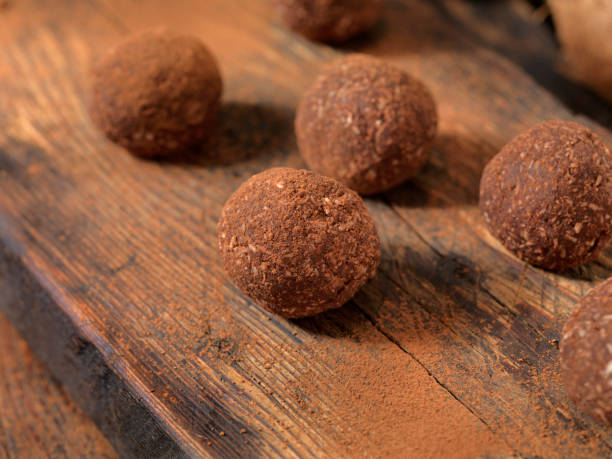 istock Gluten Free, Cocoa and Coconut Energy Bites 965072338