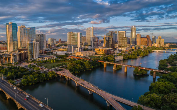 istock Bridges in Austin, Texas 965212998