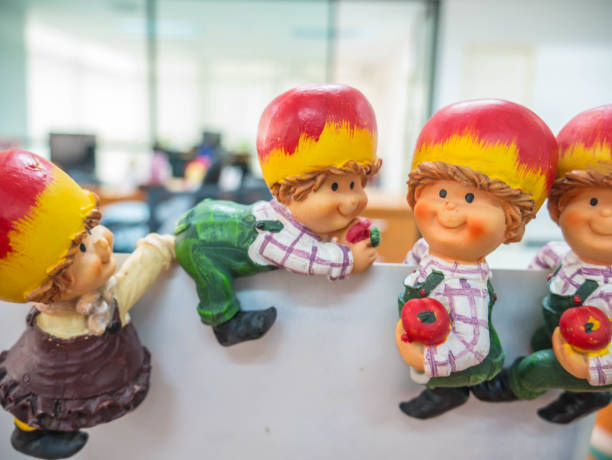 istock Happy tomato head family 965304468