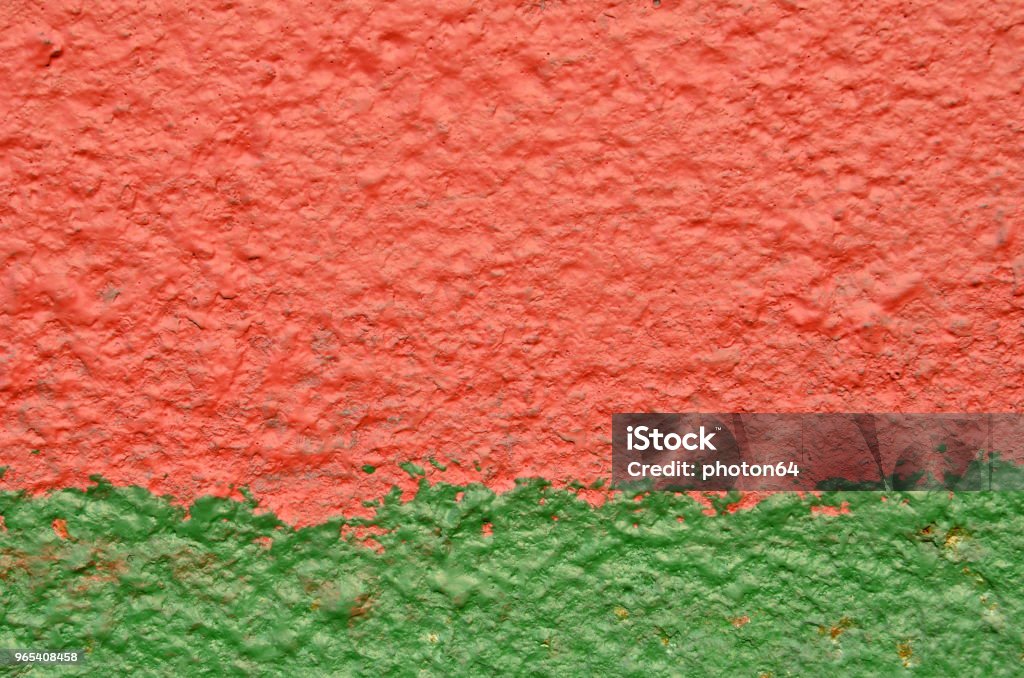 Vermelha, verde pintura em metal em bruto - Foto de stock de Antigo royalty-free