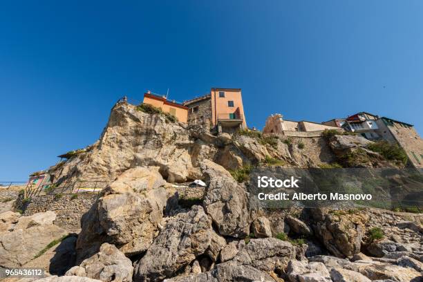 Photo libre de droit de Ancien Village De Tellaro Ligurie Italie banque d'images et plus d'images libres de droit de Antique - Antique, Antiquités, Architecture