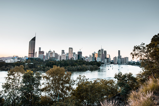 brisbane skyline at dusk