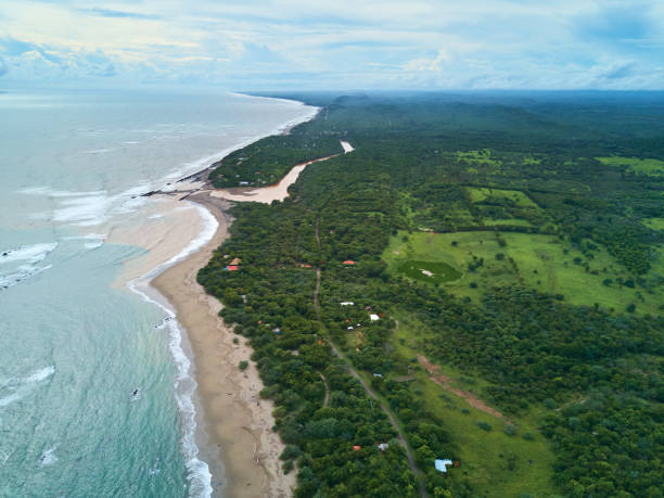 istock Pacific coast in Nicaragua 965699534