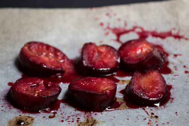 Damson baked plums