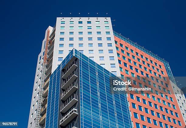 Edifício Empresarial - Fotografias de stock e mais imagens de Arquitetura - Arquitetura, Construir, Exterior de edifício