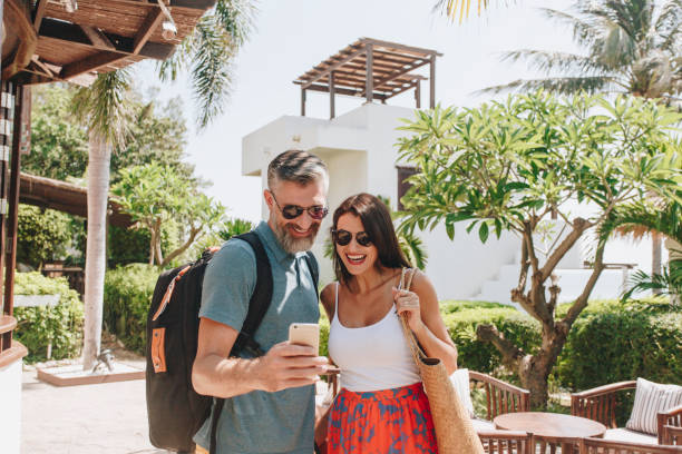 couple on a honeymoon trip - hotel tourist resort luxury tropical climate imagens e fotografias de stock