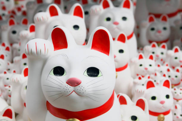 istock Japanes good luck cats 965987426
