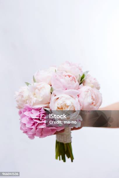 Blumenstrauß Stockfoto und mehr Bilder von Baumblüte - Baumblüte, Blume, Blumenbouqet