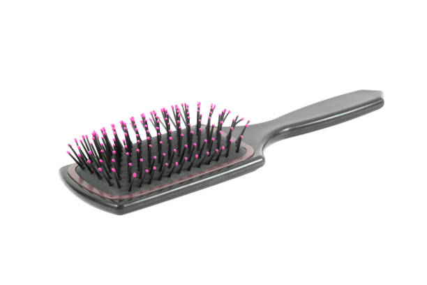 istock hair brush isolated on white background 966095342