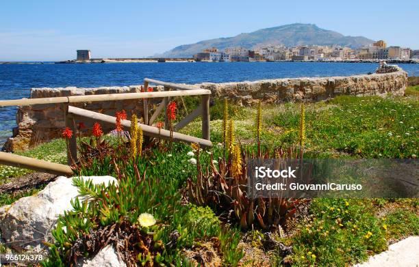 Trapani Sicilia Stockfoto en meer beelden van Architectuur - Architectuur, Buitenopname, Fotografie