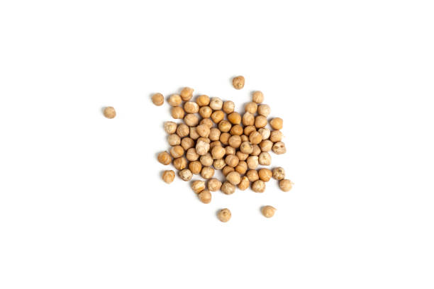 istock Soybeans isolated on white background 966198638