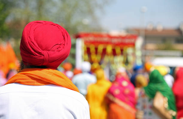 istock Sikh man with turbant called Dumalla 966237906