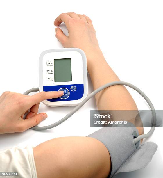 Opieki Zdrowia - zdjęcia stockowe i więcej obrazów Białe tło - Białe tło, Miernik ciśnienia krwi, Nadciśnienie