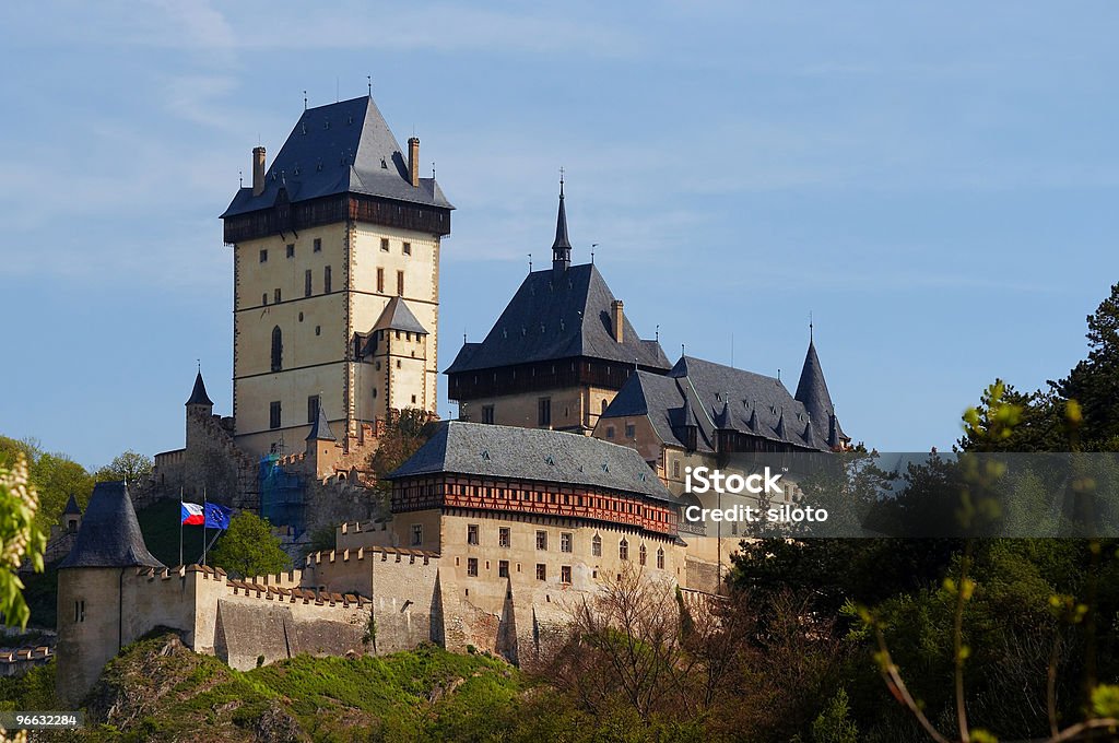 Castello Karlstejn-gotico - Foto stock royalty-free di Architettura