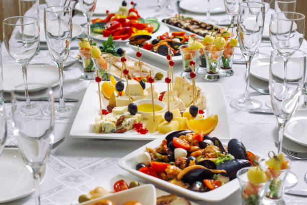 istock Side view of a banquet table 966350222