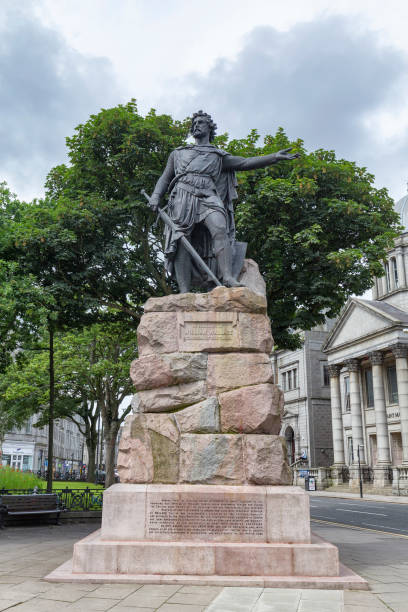 ritratto di william wallace - scotland town square war memorial photography foto e immagini stock