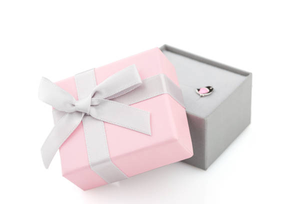istock Small pink and gray jewelry gift boxes with bow isolated on white background 966505826