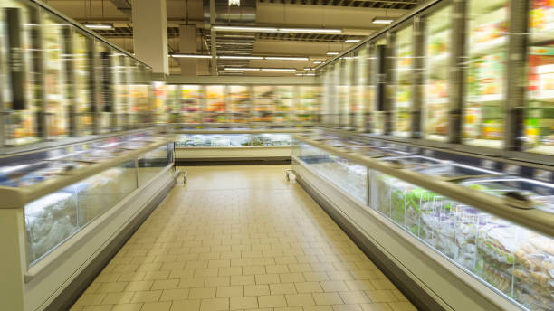 istock shopping in supermarket 966532804