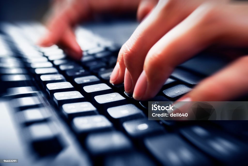 Finger auf der Tastatur - Lizenzfrei Arbeiten Stock-Foto