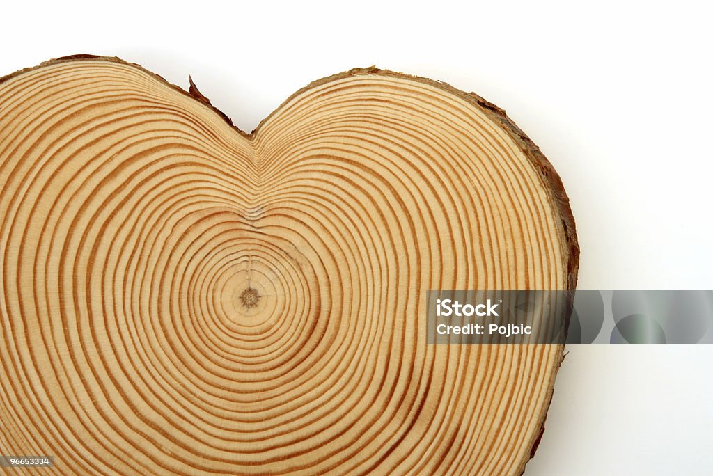 Cuore in legno - Foto stock royalty-free di Ceppo