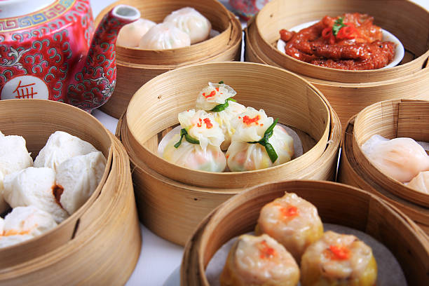 dim sum - chinese cuisine foto e immagini stock