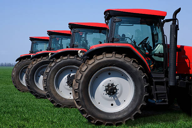 rädern traktor - land vehicle audio stock-fotos und bilder