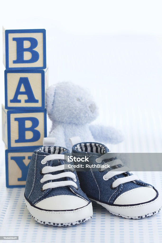 Blue baby buty - Zbiór zdjęć royalty-free (Baby Shower)