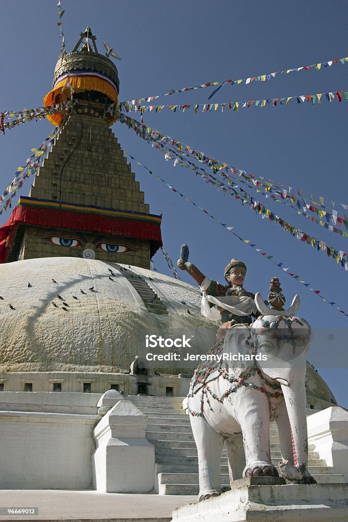 Estupa de Boudhanath (monumento - Foto de stock de Bandeira royalty-free