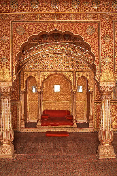 interior de un palacio india - india palace indian culture indoors fotografías e imágenes de stock