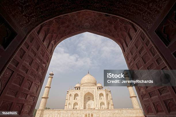 Photo libre de droit de Taj Mahal Encadré banque d'images et plus d'images libres de droit de Agra - Agra, Amour, Architecture