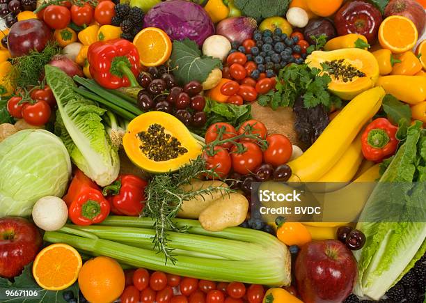 Foto de Legumes E Frutas e mais fotos de stock de Agricultura - Agricultura, Aipo, Alecrim