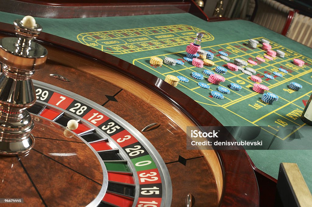 Ruleta casino - Foto de stock de Ruleta libre de derechos