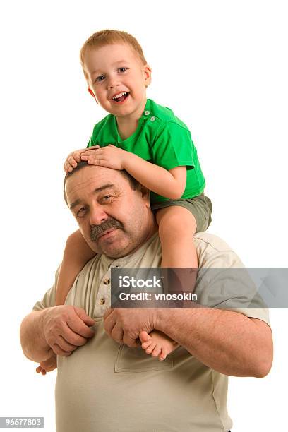 Nipote E Nonno - Fotografie stock e altre immagini di Nonno - Nonno, Bambino, Nipoti maschi e femmine