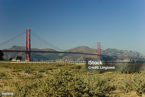 Most Golden Gate W San Francisco - zdjęcia stockowe i więcej obrazów Ameryka - Ameryka, Architektura, Bez ludzi