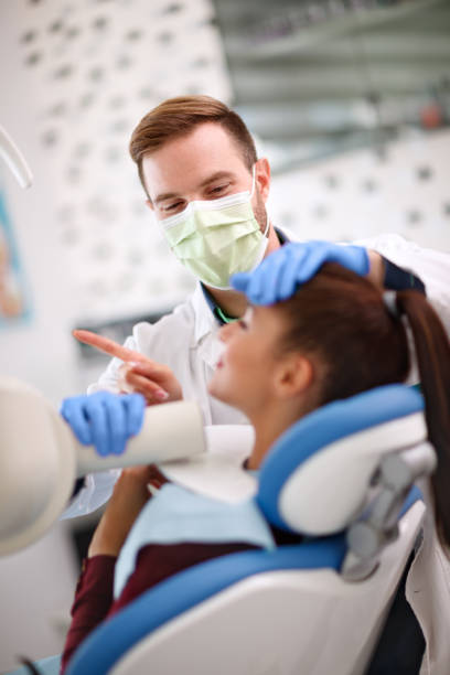 istock Doctor in dental ambulance at work 966782688