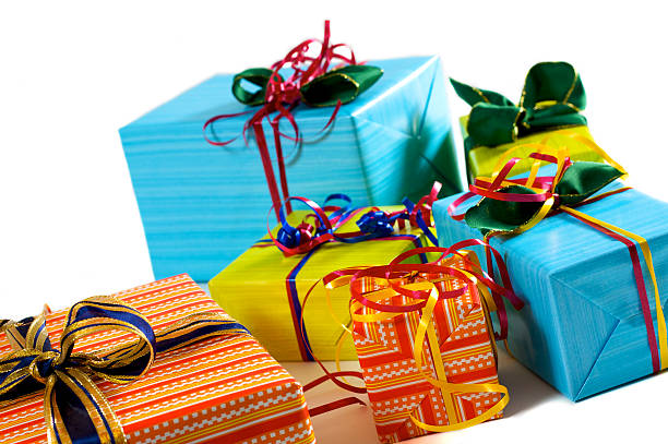 geschenke - wrapping gift christmas wrapping paper stock-fotos und bilder