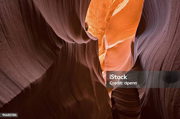 Lower Antelope Slot Canyon - Fotografias de stock e mais imagens de Abstrato - Abstrato, Ao Ar Livre, Arizona