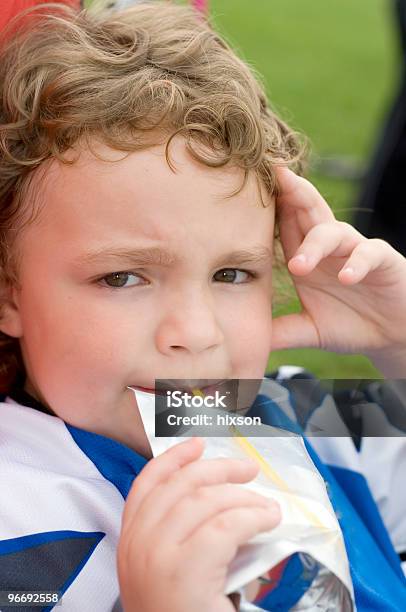 Trinken Stockfoto und mehr Bilder von Kind - Kind, Saft, Trinken