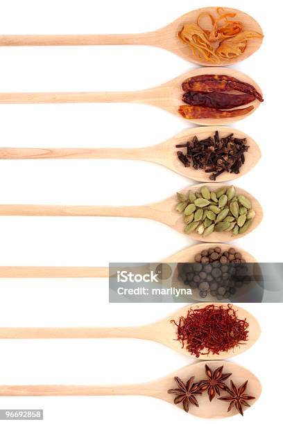 Selezione Di Spezie - Fotografie stock e altre immagini di Alimentazione sana - Alimentazione sana, Anice stellato, Cardamomo